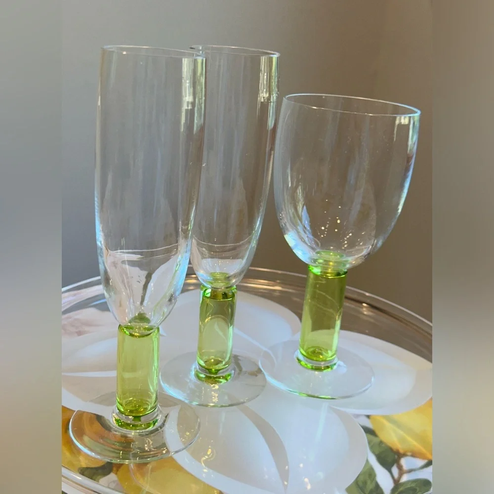 Set of 3 Neon green stemware/barware glasses in excellent condition.